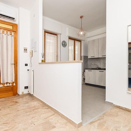 לאיגואליה Vista Mare & 300Mt Da Spiaggia Con Freeparking E Ac מראה חיצוני תמונה