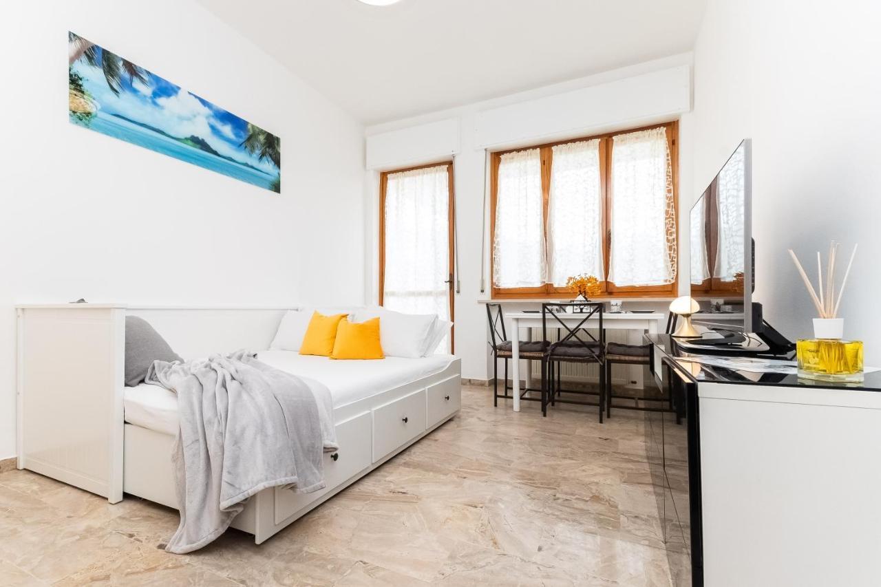 לאיגואליה Vista Mare & 300Mt Da Spiaggia Con Freeparking E Ac מראה חיצוני תמונה